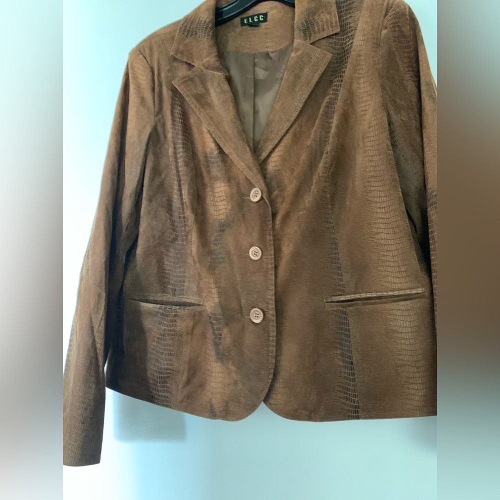 ELCC animal pattern blazer